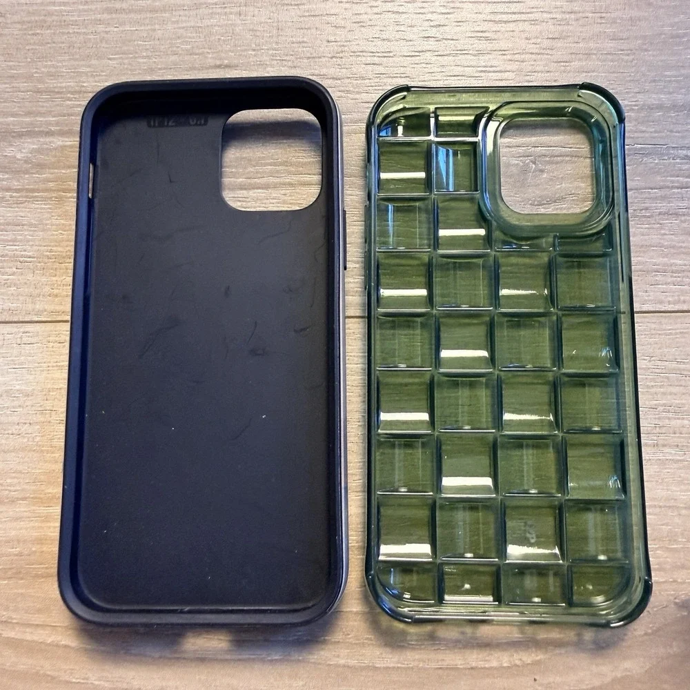 iPhone‎ 12 Cases - Madame X And Green
